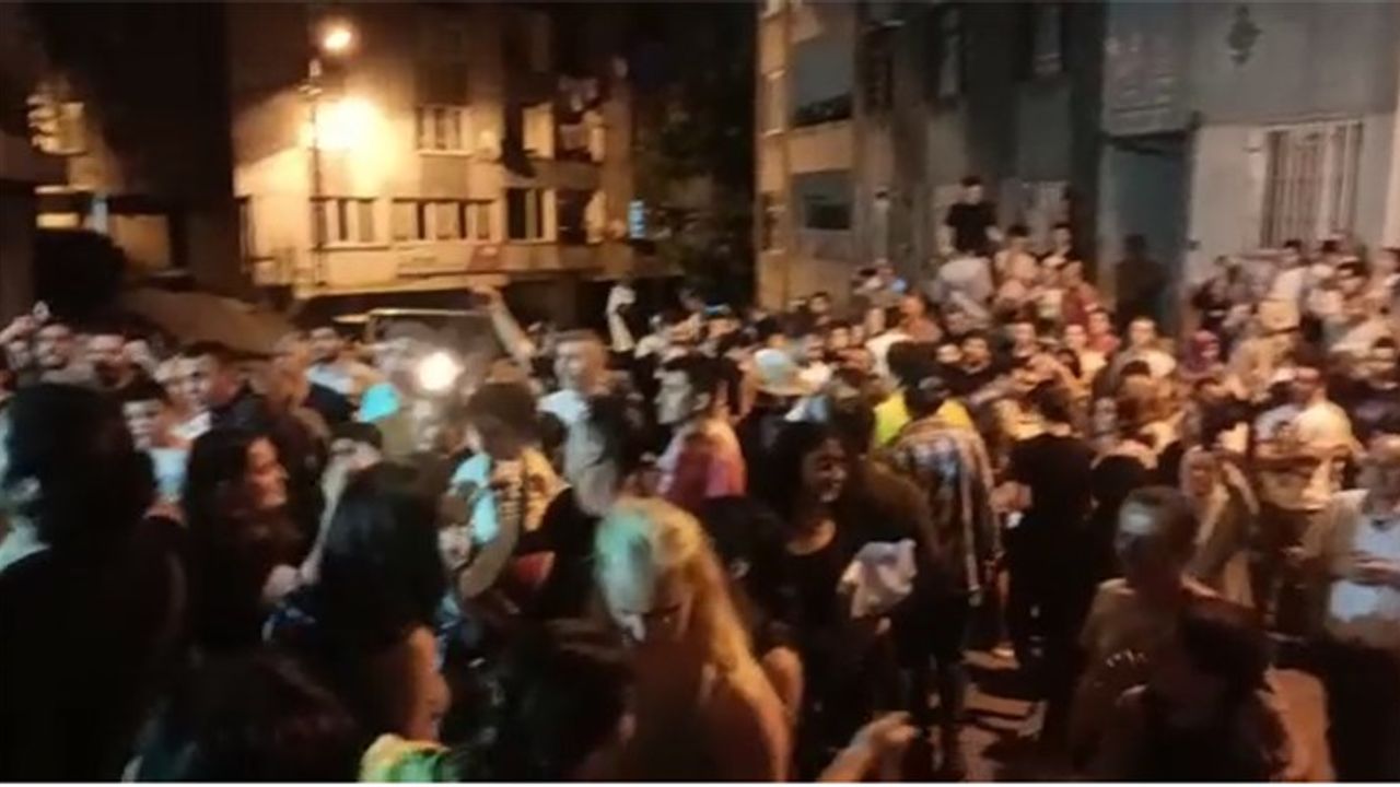 Fetihtepe'de kentsel dönüşüm zorbalığını Belediye önünde protesto