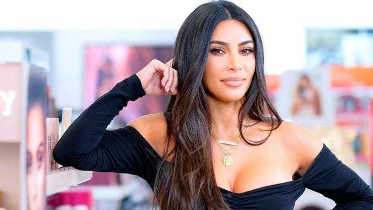 Kim Kardashian, genç kalabilmek için dışkı bile yemeye razı