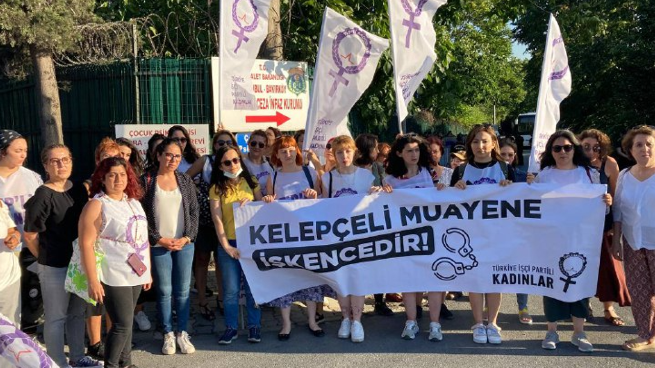 TİP'li kadınlardan kelepçeli muayeneyi cezaevi önünde protesto