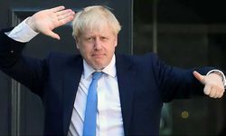 Boris Johnson koronavirüs tedavisi sonrası görevine döndü