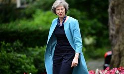 Theresa May, İngiltere başbakan adaylığında tek kaldı