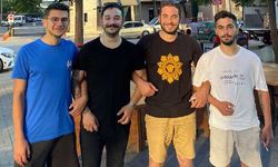 'Ülkede mülteci istemiyoruz' sloganı atan 4 Fenerbahçeliye gözaltı