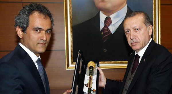 Ziya Selçuk istifa etti, Mahmut Özer yeni Milli Eğitim Bakanı oldu
