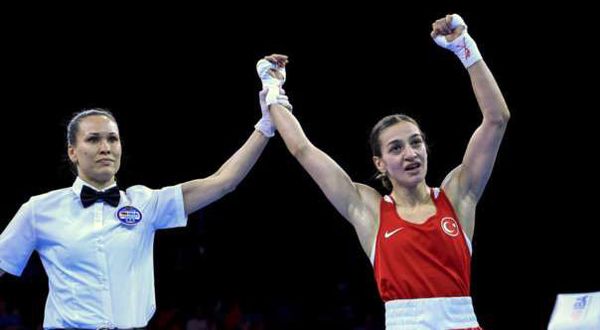 Buse Naz Çakıroğlu Dünya Kadınlar Boks Şampiyonası'nda finalde
