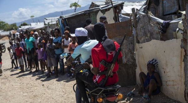 Haiti'de otobüs saldırısında 8 Türk kaçırıldı