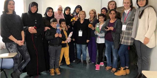 Konak Belediyesi mülteci ve dar gelirli kadınları güçlendirecek