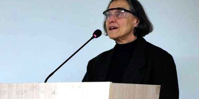 Prof. Dr. Ayşe Erzan'a Amerika Fizik Topluluğu 'İnsan Hakları Ödülü'