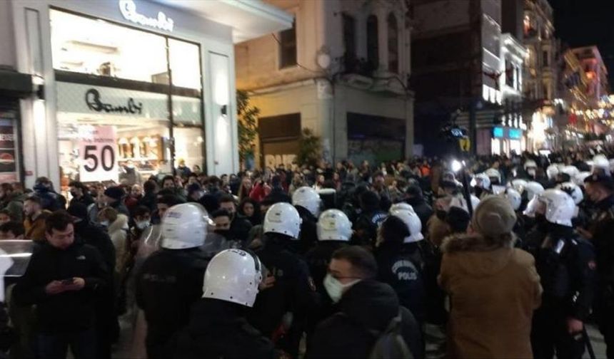 Taksim'de Enes Kara eylemine polis müdahalesi